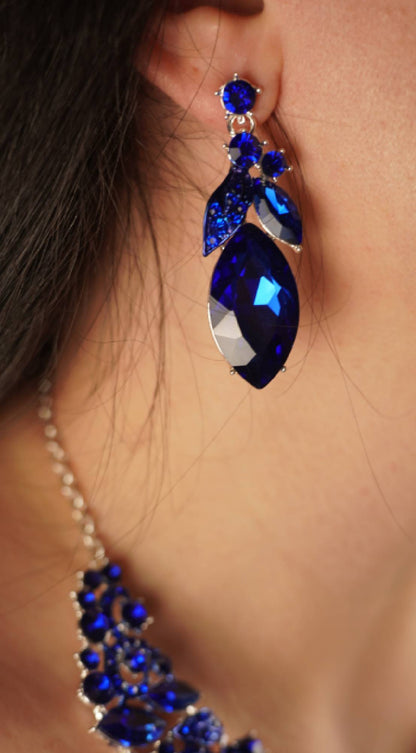 Glimmer Blue Sapphire Leaf Marquise Stone Necklace & Earrings Set
